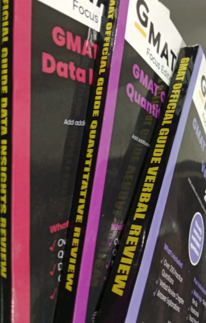 GMAT ( Bundle 4 ) : Official Guide Focus Edition 2023-2024 – Verbal Review, Data Insights & Quantitative Review